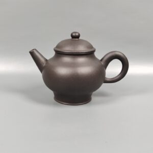 黑泥具輪珠壶 ZA0291