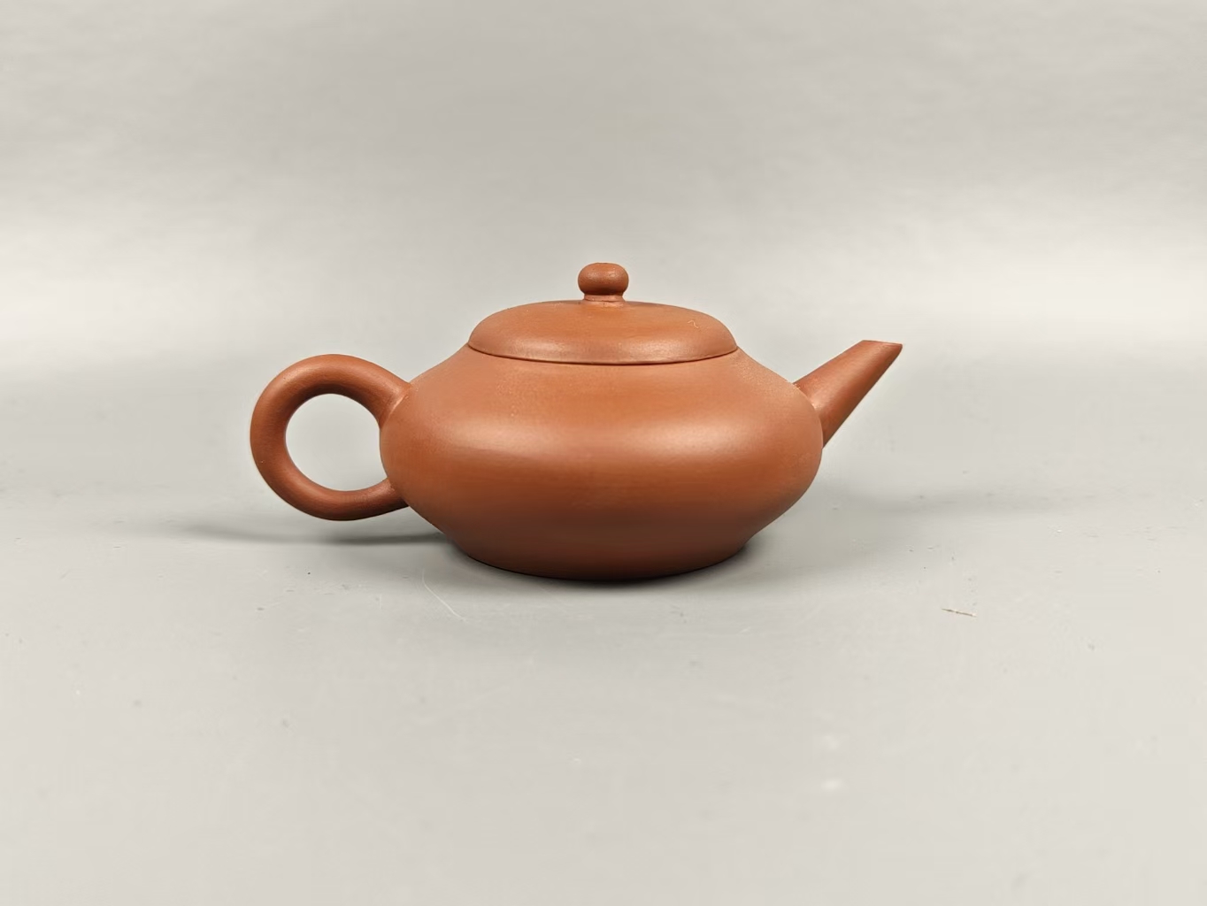 红泥扁灯壶 ZA0859 - Image 3